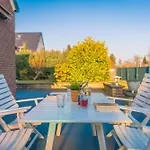 Sleeping - Red House - Grosses Haus Fuer Gruppen Mit 2 - 15 Betten - 2 Kuechen - Parkplaetze - Self Check-in Dom wakacyjny *