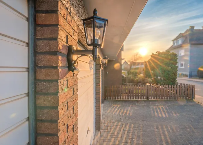 Sleeping - Red House 度假居 *