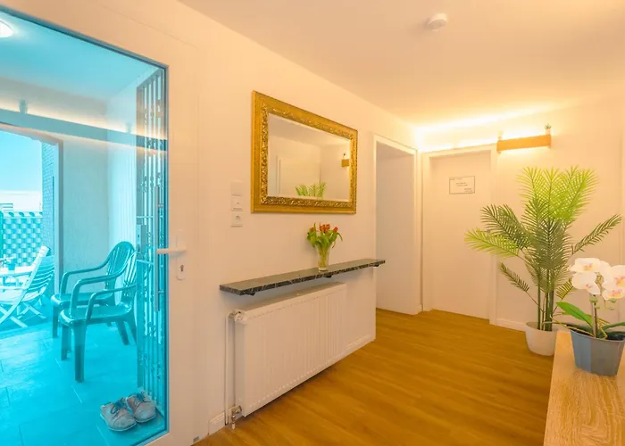 Sleeping - Red House - Grosses Haus Fuer Gruppen Mit 2 - 15 Betten - 2 Kuechen - Parkplaetze - Self Check-in Tatil Evi *