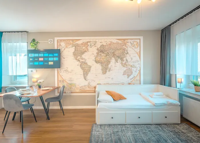 Ferienhaus Sleeping - Red House - Grosses Haus Fuer Gruppen Mit 2 - 15 Betten - 2 Kuechen - Parkplaetze - Self Check-in